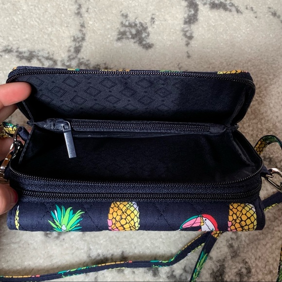 New! RFID 3-in-1 Crossbody in Toucan Party - Picture 4 of 6